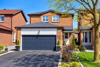 52 Hornchurch Crescent, Markham, On L3r 7c6
