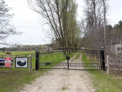 7107 11th Line, New Tecumseth, On L9r 1v4