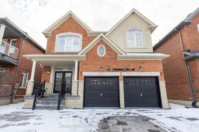 96 Maverick Crescent, Vaughan, On L6a 4l1