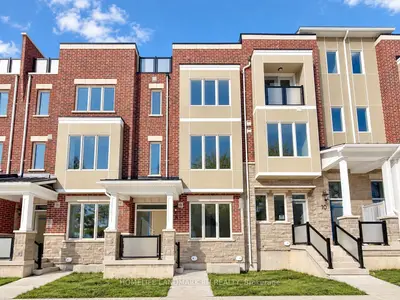 8 Avani Avenue, Markham, On L6c 3m3