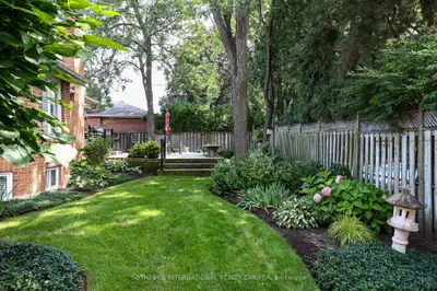 33 Captain Armstrong Lane, Markham, On L3p 3e1