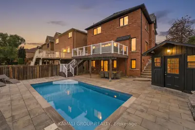 61 Barnwood Drive, Richmond Hill, On L4e 5a3