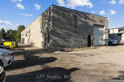 7 Harlech Court 2, Markham, On L3t 6l5