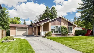 43 Seaton Drive, Aurora, On L4g 2k2