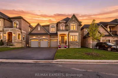 211 Stormont Trail, Vaughan, On L4h 4p6