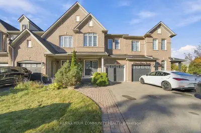 4 Daniel Reaman Crescent, Vaughan, On L4j 8t7