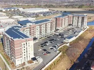 39 New Delhi Drive S 5, Markham, On L3s 0e1