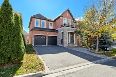 43 Randolph Drive, Vaughan, On L6a 0w1