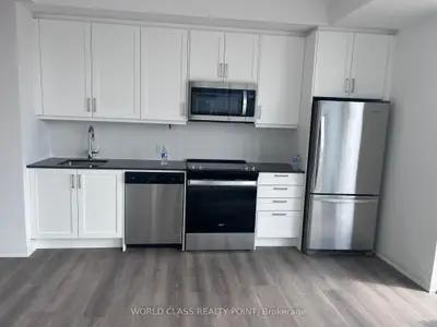 20 Gatineau Drive 408, Vaughan, On L4j 0l3