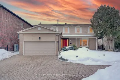 197 Garden Avenue, Richmond Hill, On L4c 6l8