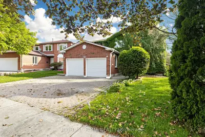 43 Topham Crescent, Richmond Hill, On L4c 9h1