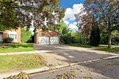 43 Topham Crescent, Richmond Hill, On L4c 9h1