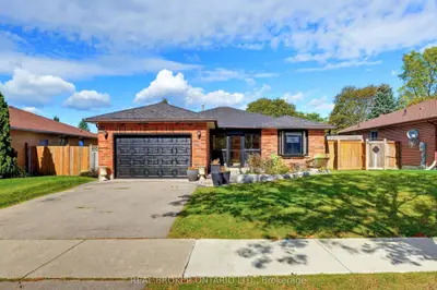 96 Munro Crescent, Uxbridge, On L9p 1l7