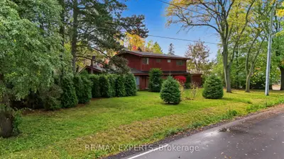 2 Welton Street, Vaughan, On L6a 3z2
