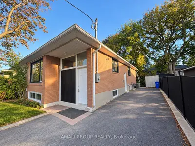 52 Walter Avenue Main, Newmarket, On L3y 2t3