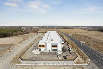 175 Melvin Robson Avenue 5-6, Aurora, On L4g 7b4