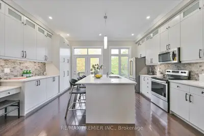 86 Golden Trail, Vaughan, On L6a 5a1
