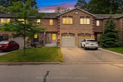 18 Lancaster Court, Georgina, On L4p 4a1