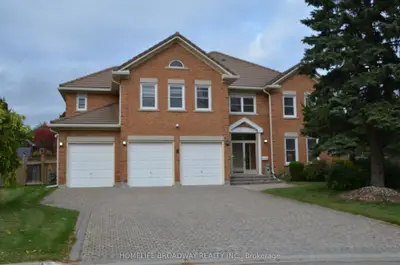 7 King's Cross Avenue, Richmond Hill, On L4b 2m4