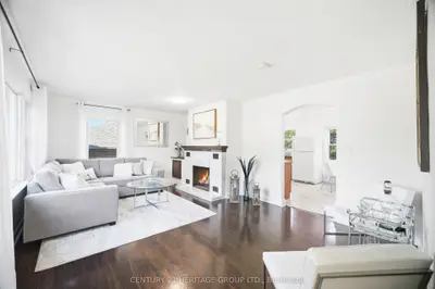 29 George Street, Richmond Hill, On L4e 2v8