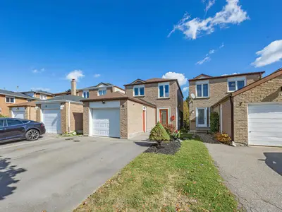18 Riviera Drive, Vaughan, On L4k 2j1