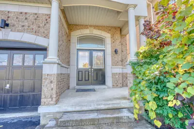 171 Maurier Boulevard, Vaughan, On L6a 0v2