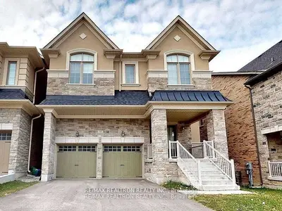 18 Love Court One Bedroom, Richmond Hill, On L4b 0g2
