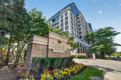 18 Harding Boulevard 1203, Richmond Hill, On L4c 0t3