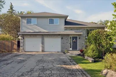 16 Evelyn Avenue, Georgina, On L4p 3c8
