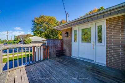 166 Cherrywood Drive Upper Level, Newmarket, On L3y 2x7