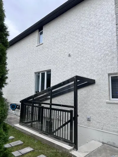 83 Gladstone Avenue Basement, Vaughan, On L6a 2p2