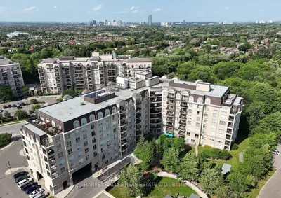1 Maison Parc Court 704, Vaughan, On L4j 9k1