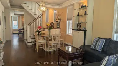34 Stoots Street, Markham, On L6e 0n5