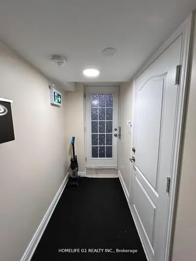 45 Dame Gruev Drive, Markham, On L6e 0m4