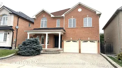11 Melbourne Drive, Richmond Hill, On L4s 2v3