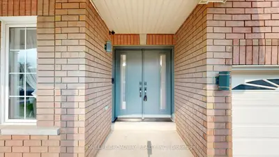 11 Melbourne Drive, Richmond Hill, On L4s 2v3