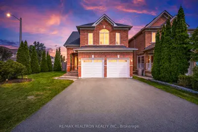 5 Mirando Street, Richmond Hill, On L4s 2w8