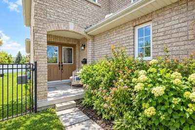 40 Bambi Crescent, Georgina, On L4p 4c6