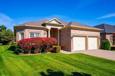 2 Lamb's Run, Whitchurch-stouffville, On L4a 1p7
