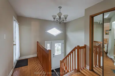 131 Button Road, Vaughan, On L4l 1j9