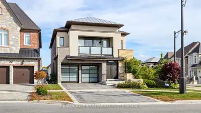 106 Via Romano Boulevard, Vaughan, On L6a 4x1