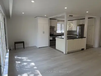 517 Lynett Crescent, Richmond Hill, On L4c 2v8