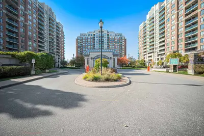 330 Red Maple Road 601, Richmond Hill, On L4c 0t6