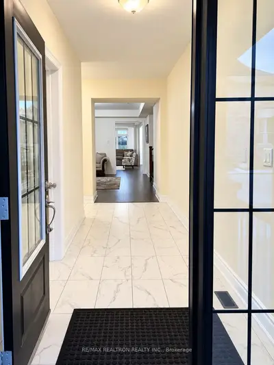 28 Plank Road, Bradford West Gwillimbury, On L3z 4n3