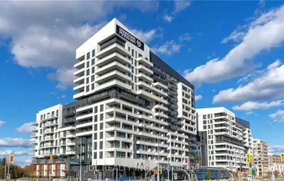 18 Rouge Valley Drive W 704, Markham, On L6g 0h1