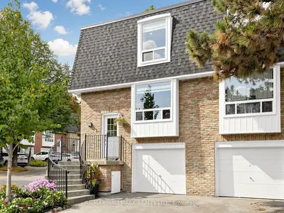 282 Royal Orchard Boulevard, Markham, On L3t 3e7