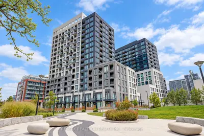 3 Rosewater Street 202w, Richmond Hill, On L4c 5t6