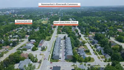 260 Eagle Street 10, Newmarket, On L3y 1k1