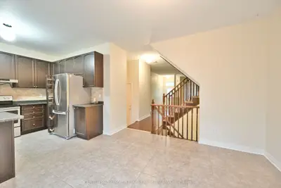 10 Lundigan Drive, Georgina, On L4p 0c3