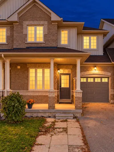 32 Wheelwright Drive, Richmond Hill, On L4e 5a4